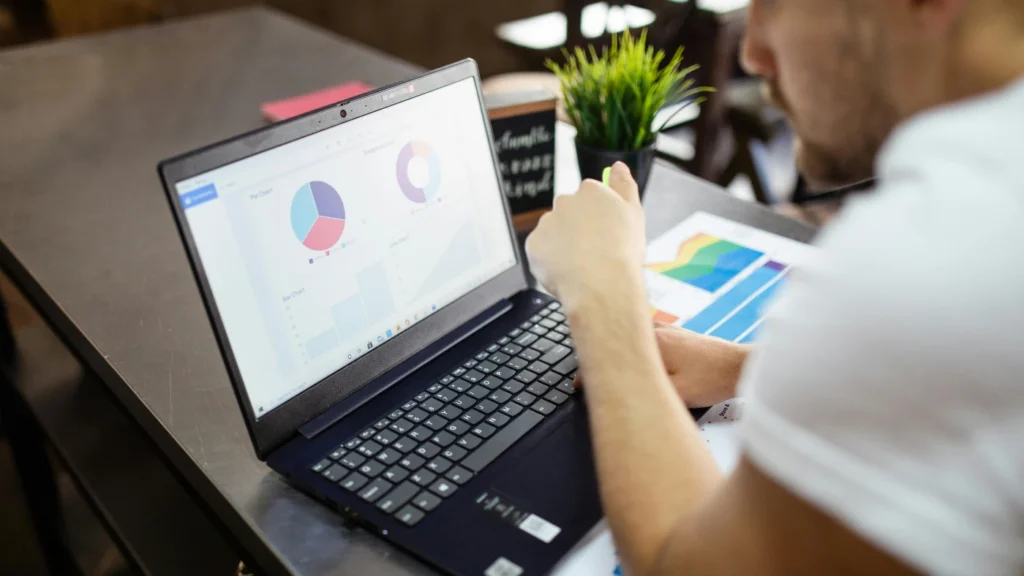 Pakistani Founder Builds AI Revenue Intelligence Platform for Small Businesses in London