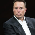 Musk Backs Anthropic Chief’s Warning That AI Agents Could Take Hold of the Internet Within Months