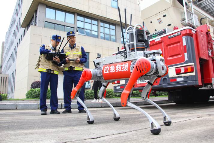 China Tests Firefighting Robot That Walks Into 500 Degree Flames